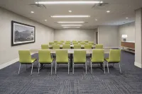 Holiday Inn Express & Suites Stillwater - University Area