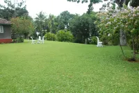 The Bungalow at Pantiya Estate Các khách sạn gần Sri Sudharmaakara Vihaaraya Diyagama