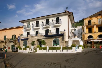 Le Ancore Hotel in zona Pescheria La Perla