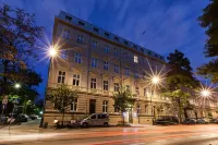 Leonardo Boutique Hotel Krakow Old Town Отели рядом с достопримечательностью «Костёл Андрея Первозванного»