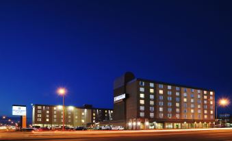 Pomeroy Hotel & Conference Centre