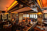 Hotel Und Restaurant Löwenbräu Köln فنادق في كولونيا
