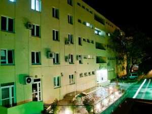 Hostel Dujam