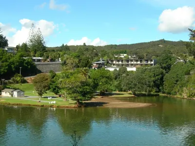 Waterfalls Estate - Motel & Campground