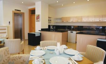 Oya Hotel - Housity