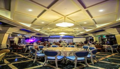 Restaurant The Luneta Hotel Manila Photo