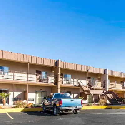 Rodeway Inn at Lake Powell Hotels near Page Municipal Airport