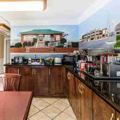 Rodeway Inn Dining/Meeting Rooms