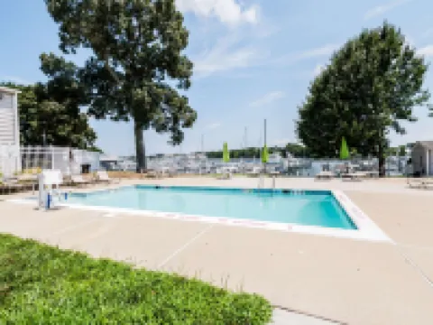 Quality Inn Solomons - Beacon Marina Hotels in Solomons