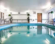 Comfort Suites Sioux Falls Mall District - piscina