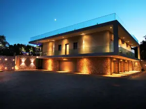 Seventeen Hotel