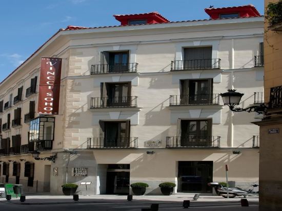 CoolRooms Palacio de Atocha Rooms: Pictures & Reviews - Tripadvisor