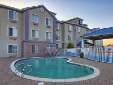 フェアブリッジ イン & スイーツ クリーバーン クリーバーンのホテル