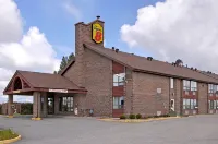 Super 8 by Wyndham Timmins on Hotels near Compass Brewing