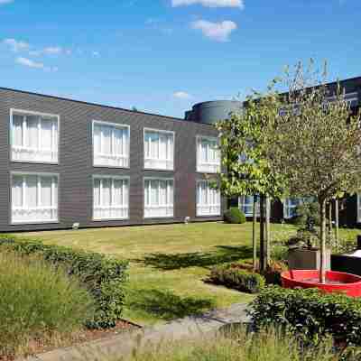 Novotel Lens Noyelles Hotel Exterior
