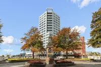Crowne Plaza Christchurch Hotels near Cutler Park