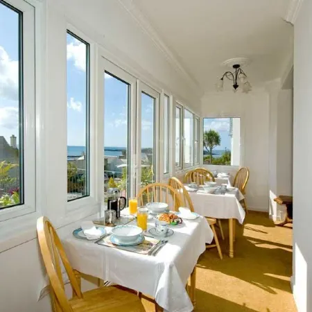 Seaview Hotels in Looe