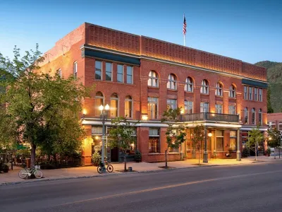 Hotel Jerome, Auberge Collection Отели в г. 