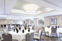 DoubleTree by Hilton Laurel Các khách sạn ở Calverton