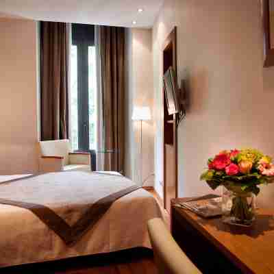 Alti Hôtel Rooms