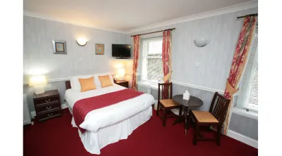 Embassy Apartments Hotels near Kilmardinny Loch