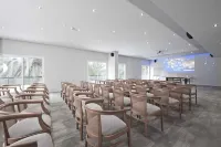 King Saron Hotel Resort Hotels in Loutra Elenis