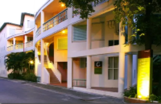 Chom View Hotel, Hua Hin Hotels near Cicada Market