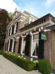 Hotel Het Oude Postkantoor Hotels near Spaensweerd