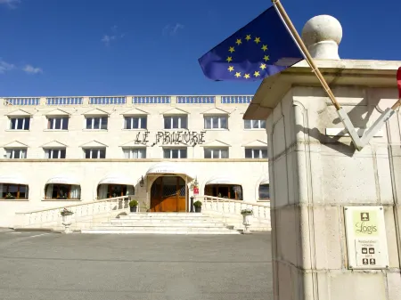 Hôtel le Prieuré Отели в г. Альбер