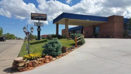 Inn at the Canyons