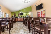 Woodridge Inn and Suites