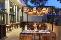 Life Gallery Athens Hotels in Ostattika