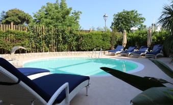 Bougainville Luxury Boutique Hotel