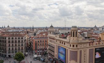 Hostal Gran Via 44