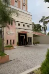 Altamira Village Hotel & Suites
