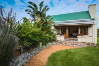 Dune Ridge Country House فنادق في Cape St Francis