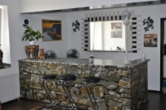 스위트 아파트먼트 에센