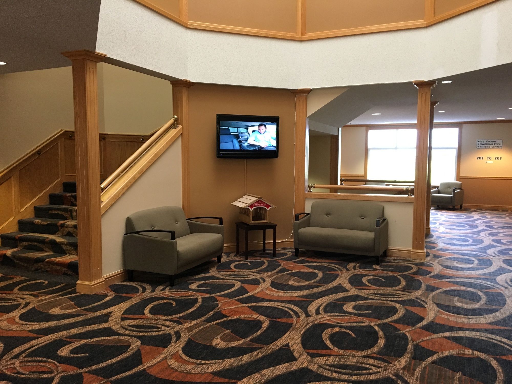 Cabot Inn & Suites