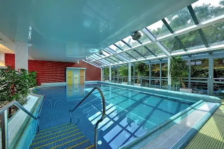 St. Joseph Royal Regent