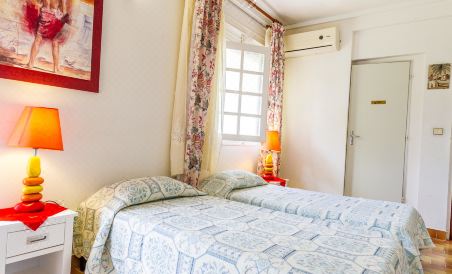 Les Chambres d'Hotes de la Villa Cayol - Housity