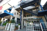 Chanchalay Hip Hostel Hotels in 