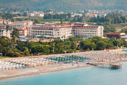 L'Oceanica Beach Resort Hotels in Çamyuva