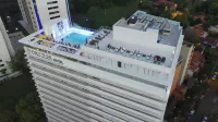 Dazzler by Wyndham Asuncion Hoteles cerca de Shopping del Sol