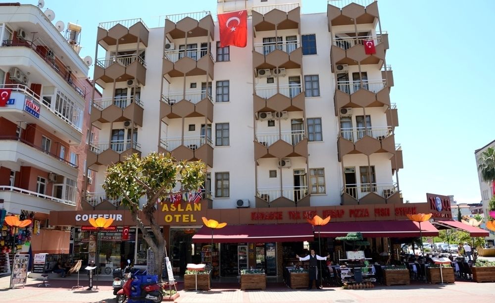 Aslan Hotel