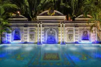 The Villa Casa Casuarina - Romantic