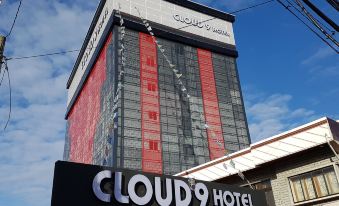 Hotel Cloud 9