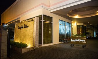 Patio Luxury Suites