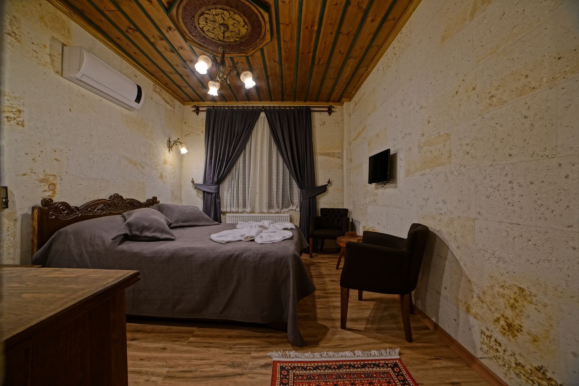 Milat Cave Hotel