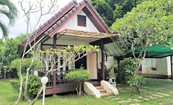 Khao Nam Khang Resort