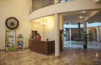 Siddhartha Hotel Narayangarh فنادق في Gaindakot